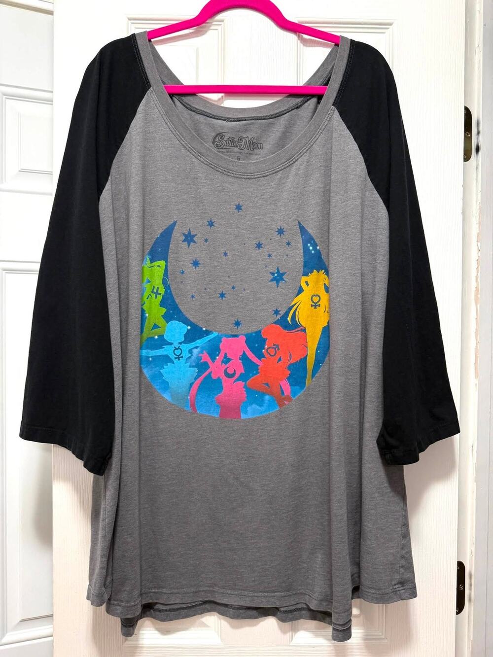 Torrid 5 (5X 28) Sailor Moon Rainbow Anime Punk Graphic 3/4 Sleeve T Shirt Punk